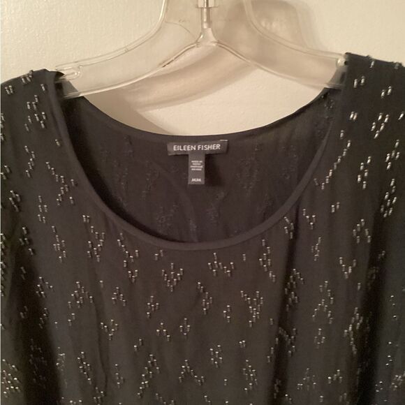 EILEEN FISHER SIZE M BLACK SILK BEADED CHEVRON DESIGN CAP SLEEVE SCOOP NECK TOP - Picture 4 of 8